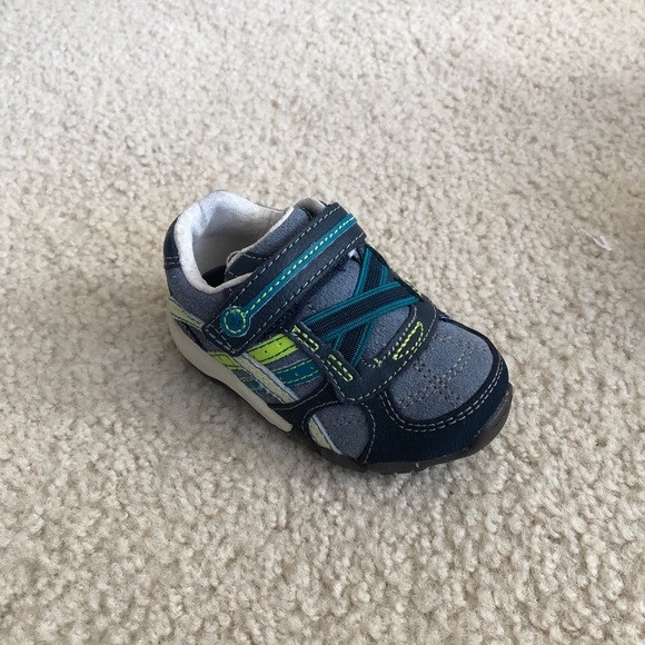 Stride Rite Shoes - Picture 2 of 3